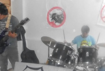 Zin KostumVreS: Una banda Crossover Old School de Juliaca, Puno